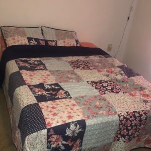 Quilt and Shams